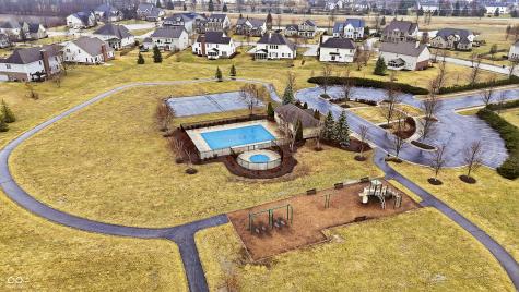 8999 Hearthstone Drive Zionsville IN 46077