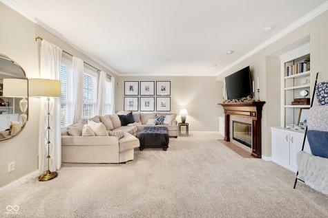 8999 Hearthstone Drive Zionsville IN 46077