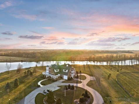 9825 Windy Hills Drive Zionsville IN 46077