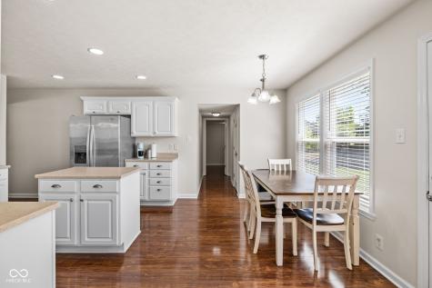 8117 Winterset Circle Indianapolis IN 46214