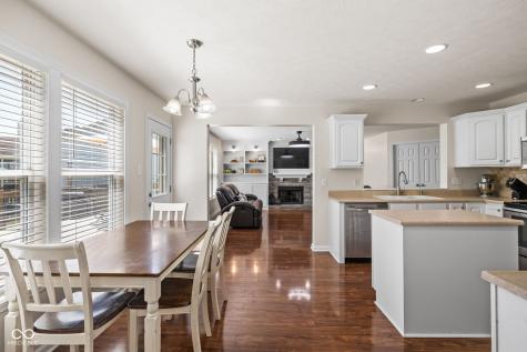 8117 Winterset Circle Indianapolis IN 46214