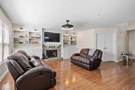 8117 Winterset Circle Indianapolis IN 46214