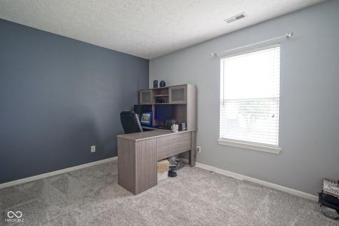 7724 Blackthorn Drive Indianapolis IN 46236