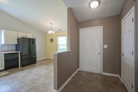 7724 Blackthorn Drive Indianapolis IN 46236