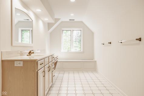 7406 Washington Boulevard Indianapolis IN 46240