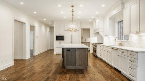 7406 Washington Boulevard Indianapolis IN 46240