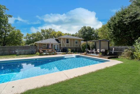 1624 Secretariat Lane Indianapolis IN 46217
