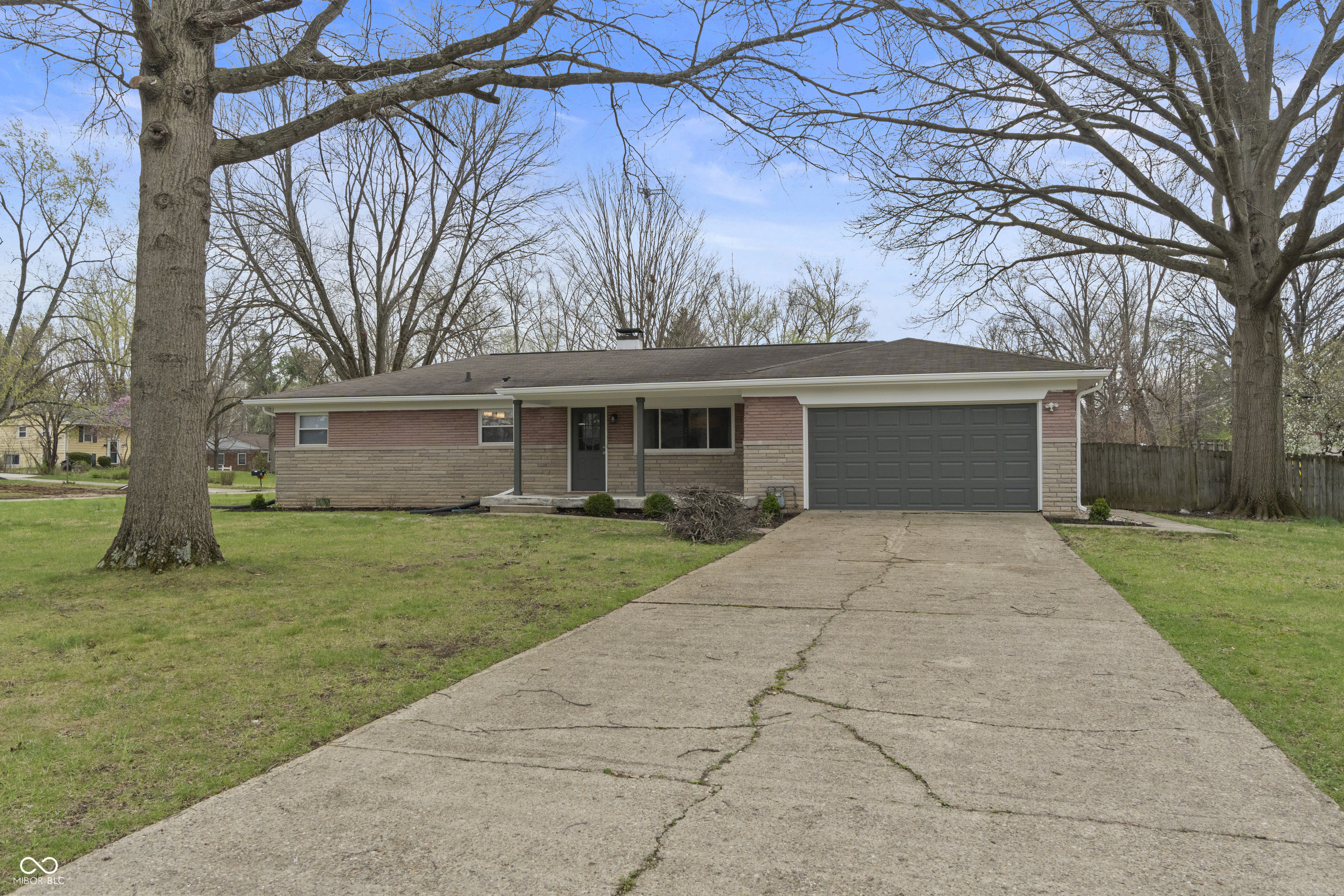 2715 NW Westleigh Drive NW Indianapolis IN 46268