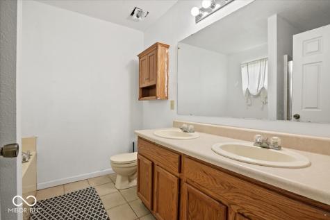 106 Kensington Court Pittsboro IN 46167