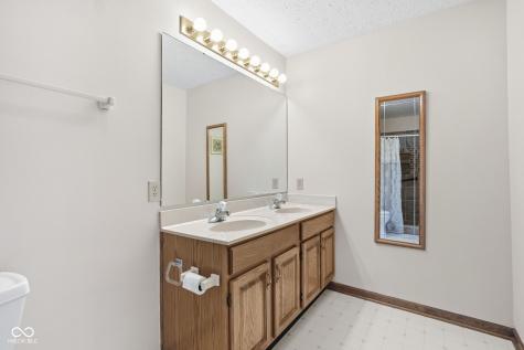 1264 Old Hickory Drive Greenwood IN 46142