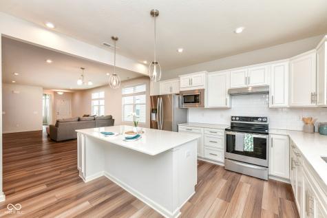 13497 Mosaic Street Fishers IN 46037