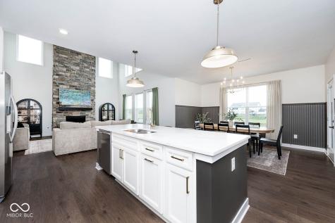 1113 Desert Path Lane Greenwood IN 46143