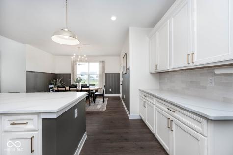 1113 Desert Path Lane Greenwood IN 46143