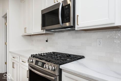 1113 Desert Path Lane Greenwood IN 46143