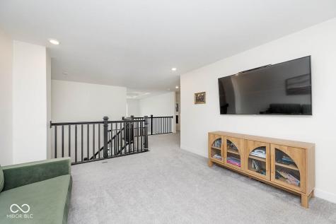 1113 Desert Path Lane Greenwood IN 46143