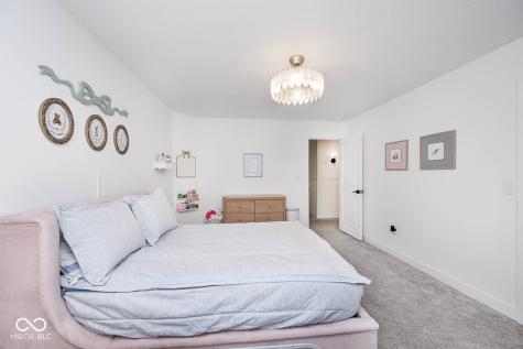 1113 Desert Path Lane Greenwood IN 46143