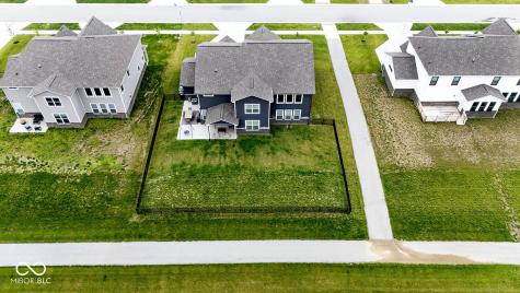 1113 Desert Path Lane Greenwood IN 46143