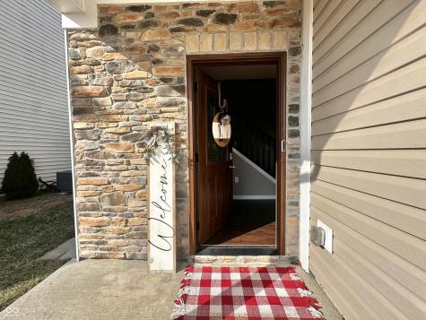 2094 Shadow Creek Boulevard Columbus IN 47201