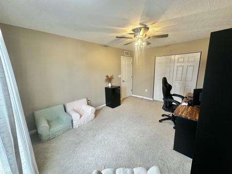 2094 Shadow Creek Boulevard Columbus IN 47201