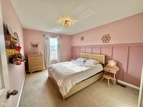 2094 Shadow Creek Boulevard Columbus IN 47201