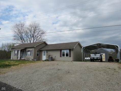 8272 S 250 W Trafalgar IN 46181