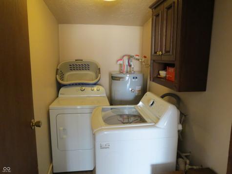 8272 S 250 W Trafalgar IN 46181