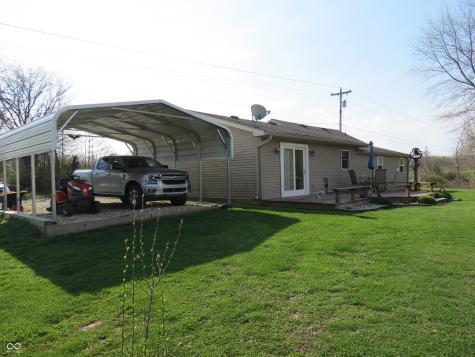 8272 S 250 W Trafalgar IN 46181