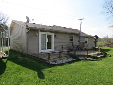 8272 S 250 W Trafalgar IN 46181