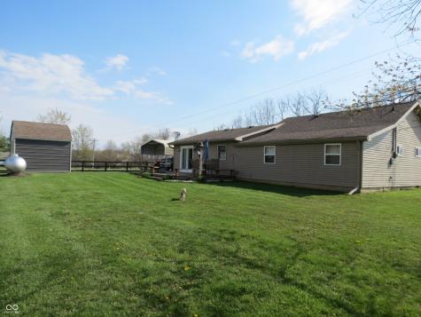 8272 S 250 W Trafalgar IN 46181