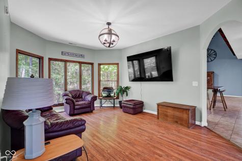8390 E 750 S Elizabethtown IN 47232