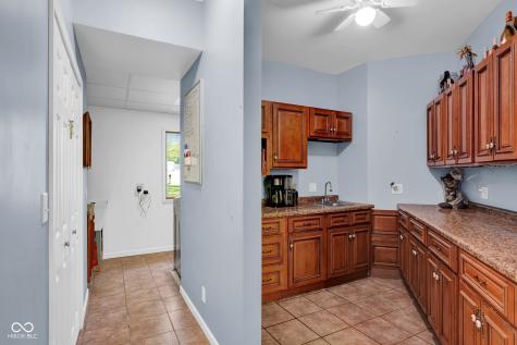 8390 E 750 S Elizabethtown IN 47232