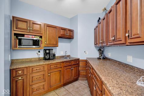 8390 E 750 S Elizabethtown IN 47232