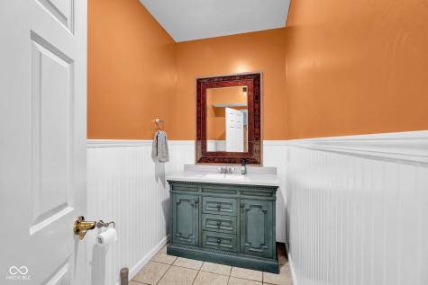 8390 E 750 S Elizabethtown IN 47232