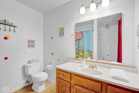 8390 E 750 S Elizabethtown IN 47232