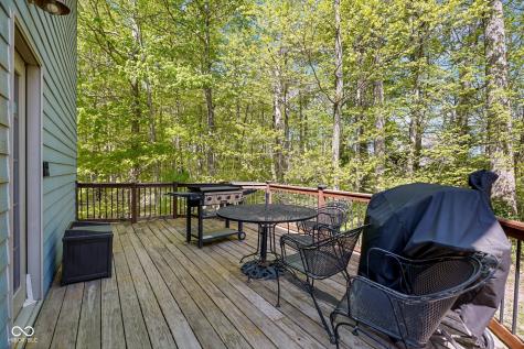 8390 E 750 S Elizabethtown IN 47232