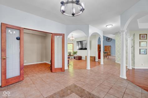 8390 E 750 S Elizabethtown IN 47232