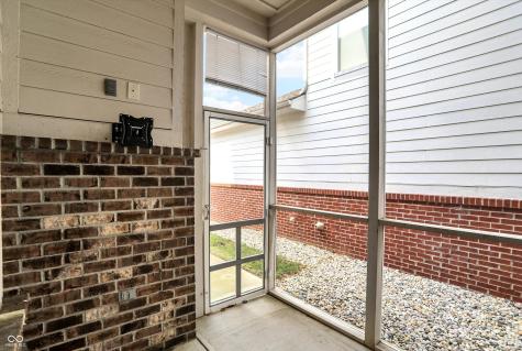 5832 Buskirk Drive Indianapolis IN 46216