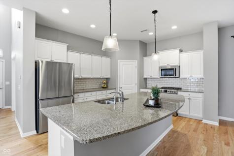 5832 Buskirk Drive Indianapolis IN 46216
