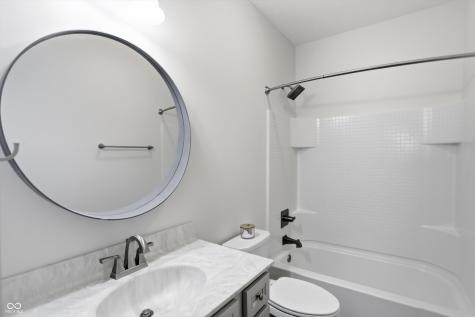 5832 Buskirk Drive Indianapolis IN 46216