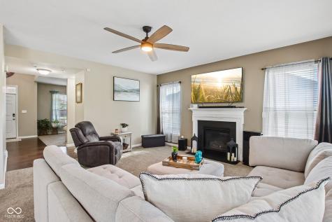 1334 Old Heritage Place Greenwood IN 46143