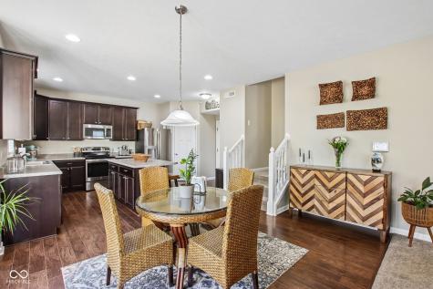1334 Old Heritage Place Greenwood IN 46143