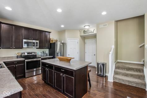 1334 Old Heritage Place Greenwood IN 46143