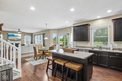 1334 Old Heritage Place Greenwood IN 46143