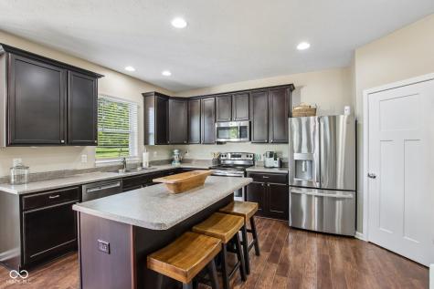 1334 Old Heritage Place Greenwood IN 46143