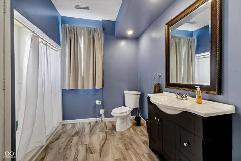 2446 Carrollton Avenue Indianapolis IN 46205