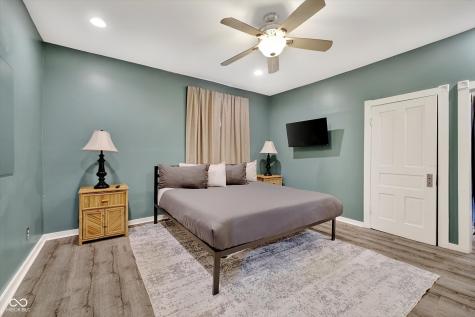 2446 Carrollton Avenue Indianapolis IN 46205