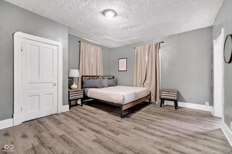 2446 Carrollton Avenue Indianapolis IN 46205