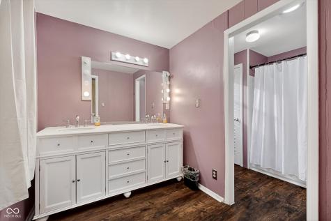 2446 Carrollton Avenue Indianapolis IN 46205