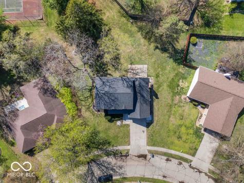 3270 Acacia Drive Indianapolis IN 46214