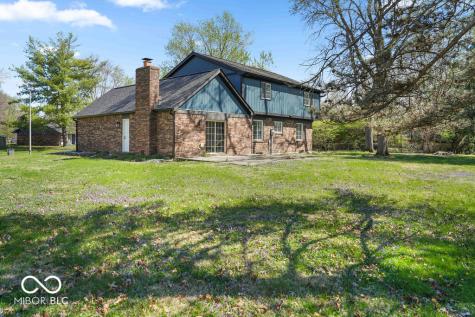 3270 Acacia Drive Indianapolis IN 46214
